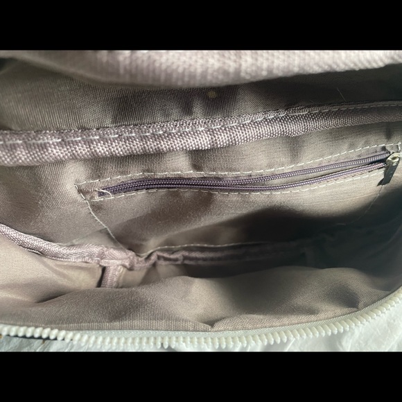 Non Authentic “Fendi” Belt Bag - Picture 6 of 7